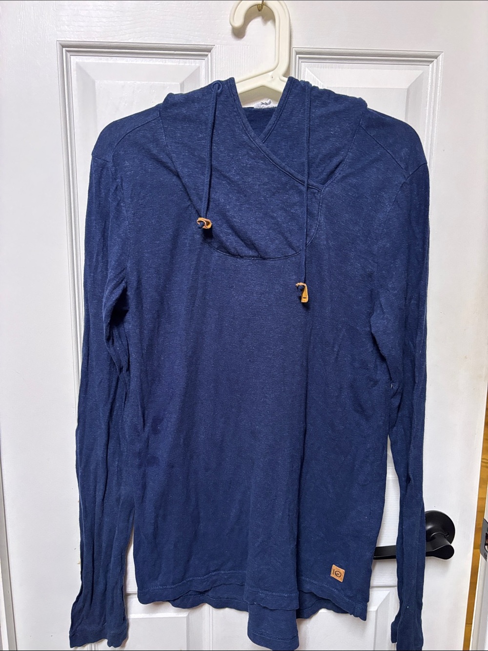 Tentree Navy Blue Lightweight T-shirt material hooded Long Sleeve Tee